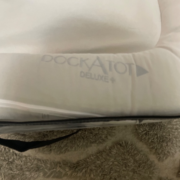 Dockatot Deluxe+ - Picture 3 of 4